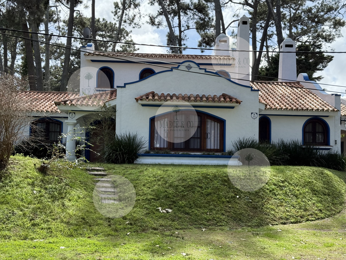 Casa ID.485 - Espectacular casa en venta, estilo colonial, San Rafael, venta, Punta del Este