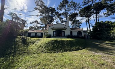 Espectacular casa en venta, estilo colonial, San Rafael, venta, Punta del Este