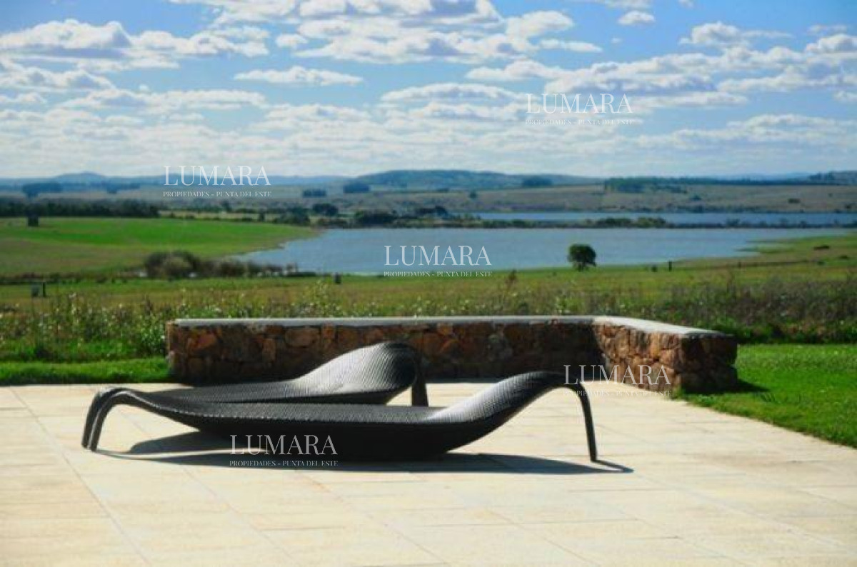 Terreno ID.3011 - 50 metros de costa, acepta financiacion, venta, chacra, Punta del Este, Uruguay, LAGUNA DE LOS CISNES