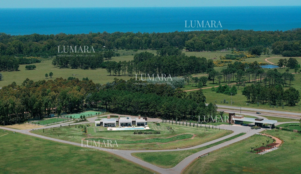 Terreno ID.3011 - 50 metros de costa, acepta financiacion, venta, chacra, Punta del Este, Uruguay, LAGUNA DE LOS CISNES