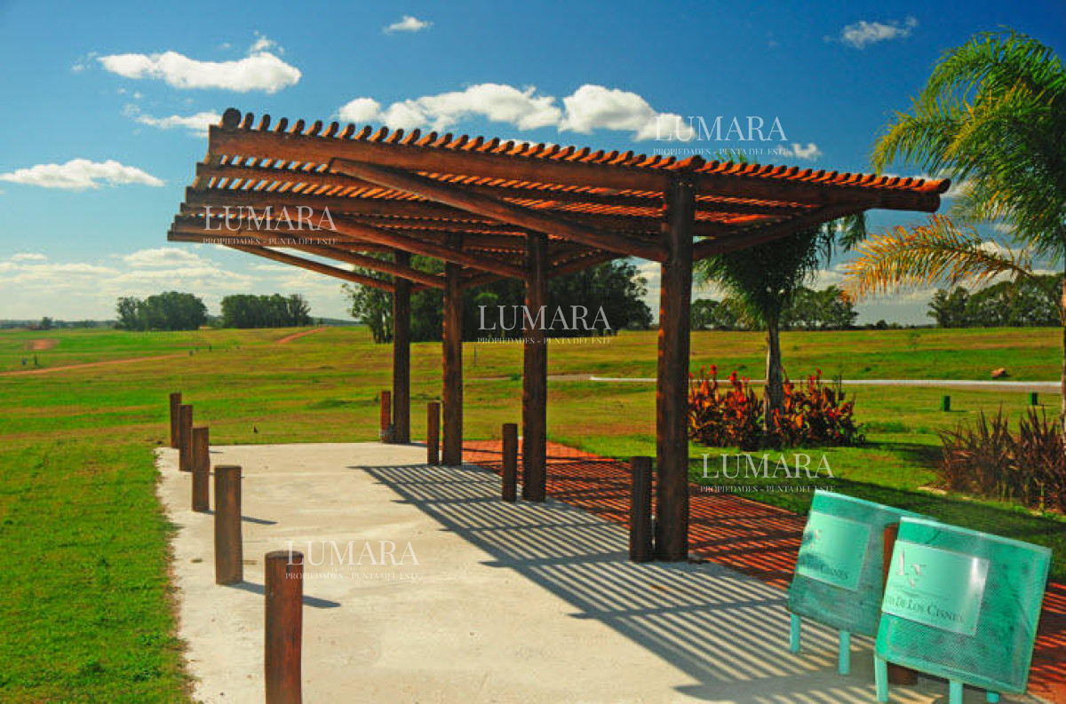 Terreno ID.3011 - 50 metros de costa, acepta financiacion, venta, chacra, Punta del Este, Uruguay, LAGUNA DE LOS CISNES