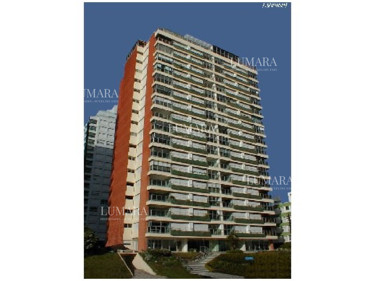 Apartamento ID.3253 - RECIEN INGRESADO, 3 DORMITORIOS Y DEP. VENTA PRIMERA LINEA PLAYA MANSA