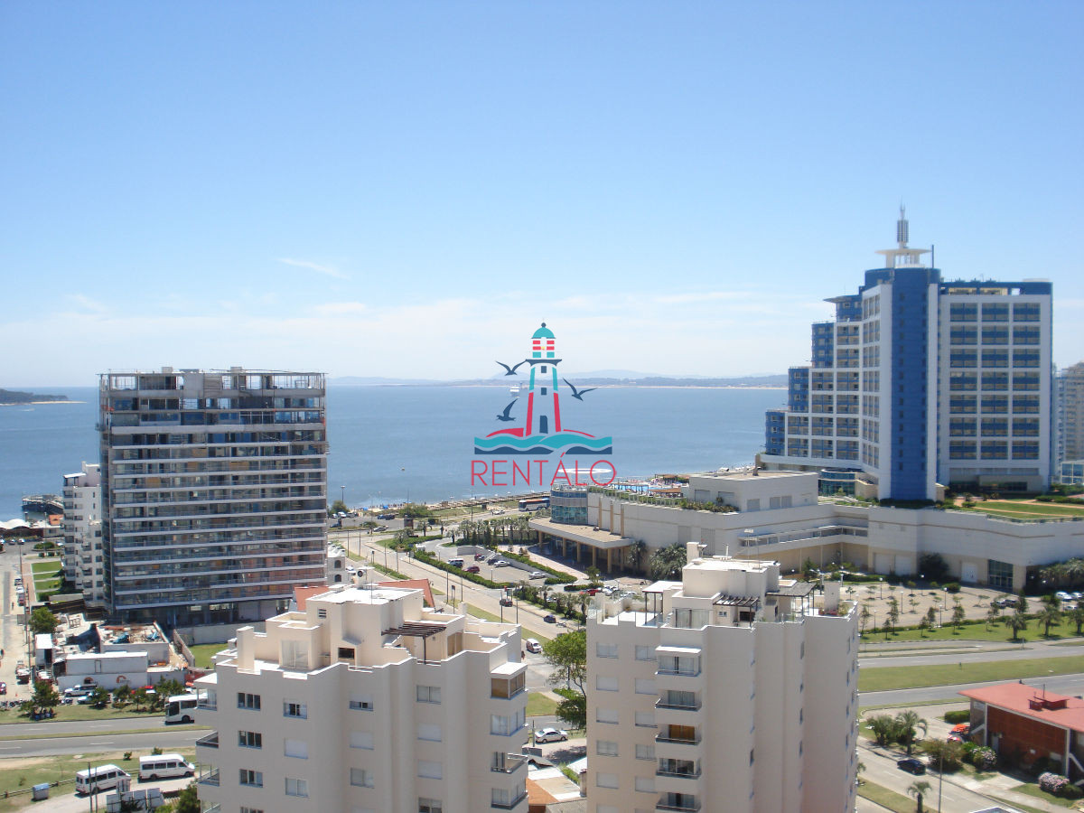 Apartamento ID.690 - ESPECTACULAR PENT HOUSE EN TORRE FRANCIA PUNTA DEL ESTE DE 2 DORMITORIOS