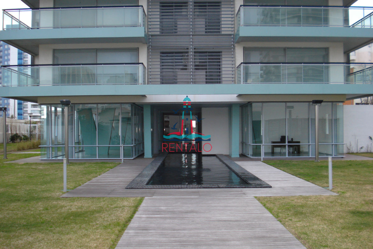 Apartamento ID.690 - ESPECTACULAR PENT HOUSE EN TORRE FRANCIA PUNTA DEL ESTE DE 2 DORMITORIOS