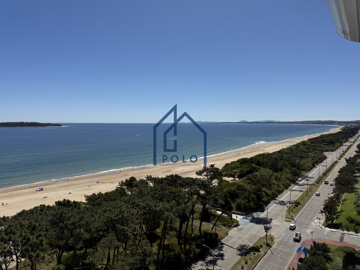 Apartamento ID.152 - VENTA  DEPARTAMENTO, 3 DORMITORIOS Y DEP.  PRIMERA LINEA PLAYA MANSA