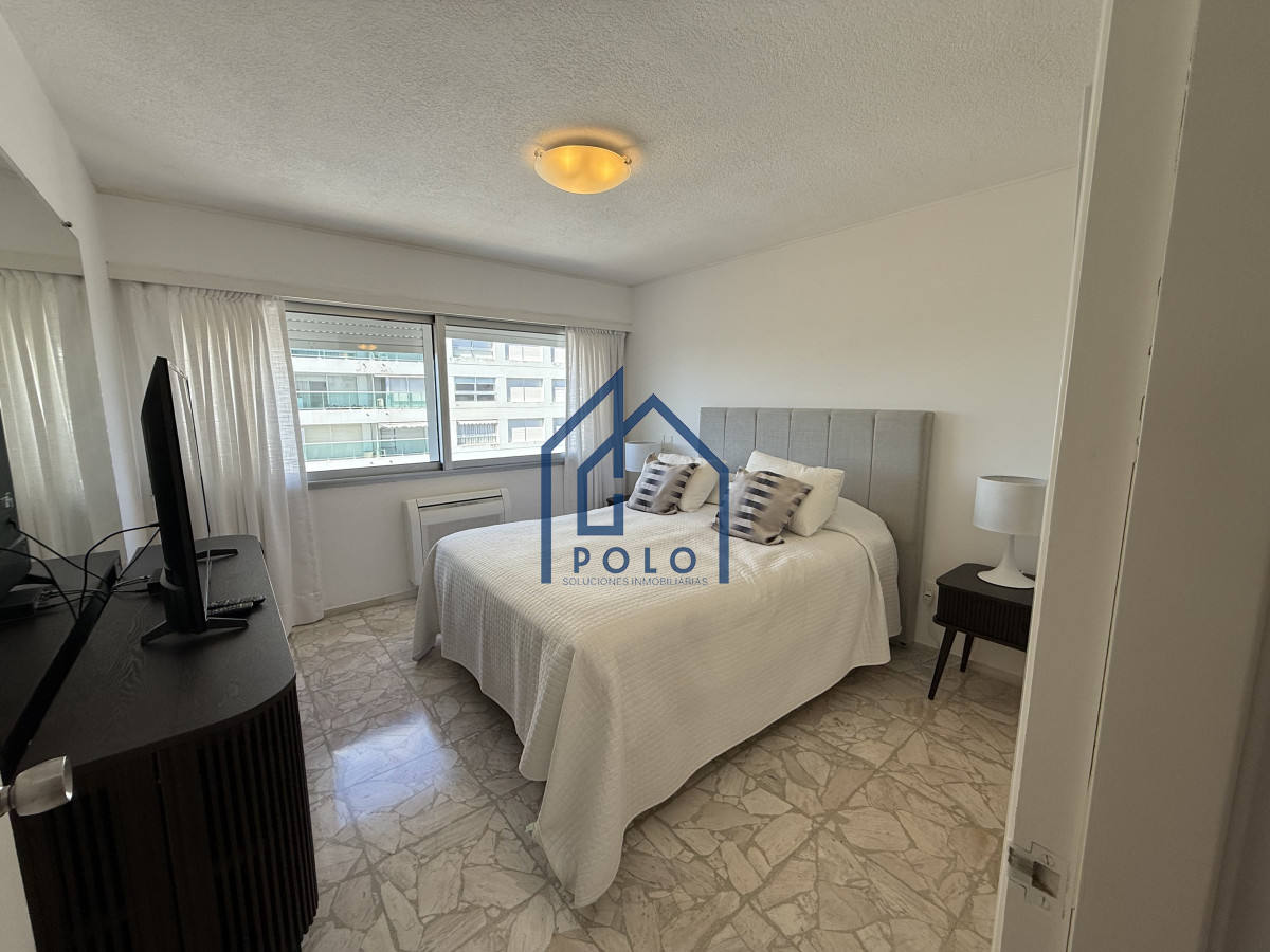 Apartamento ID.152 - VENTA  DEPARTAMENTO, 3 DORMITORIOS Y DEP.  PRIMERA LINEA PLAYA MANSA