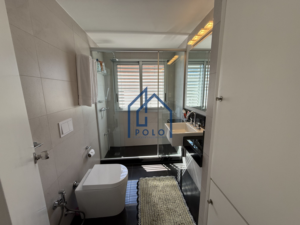 Apartamento ID.152 - VENTA  DEPARTAMENTO, 3 DORMITORIOS Y DEP.  PRIMERA LINEA PLAYA MANSA