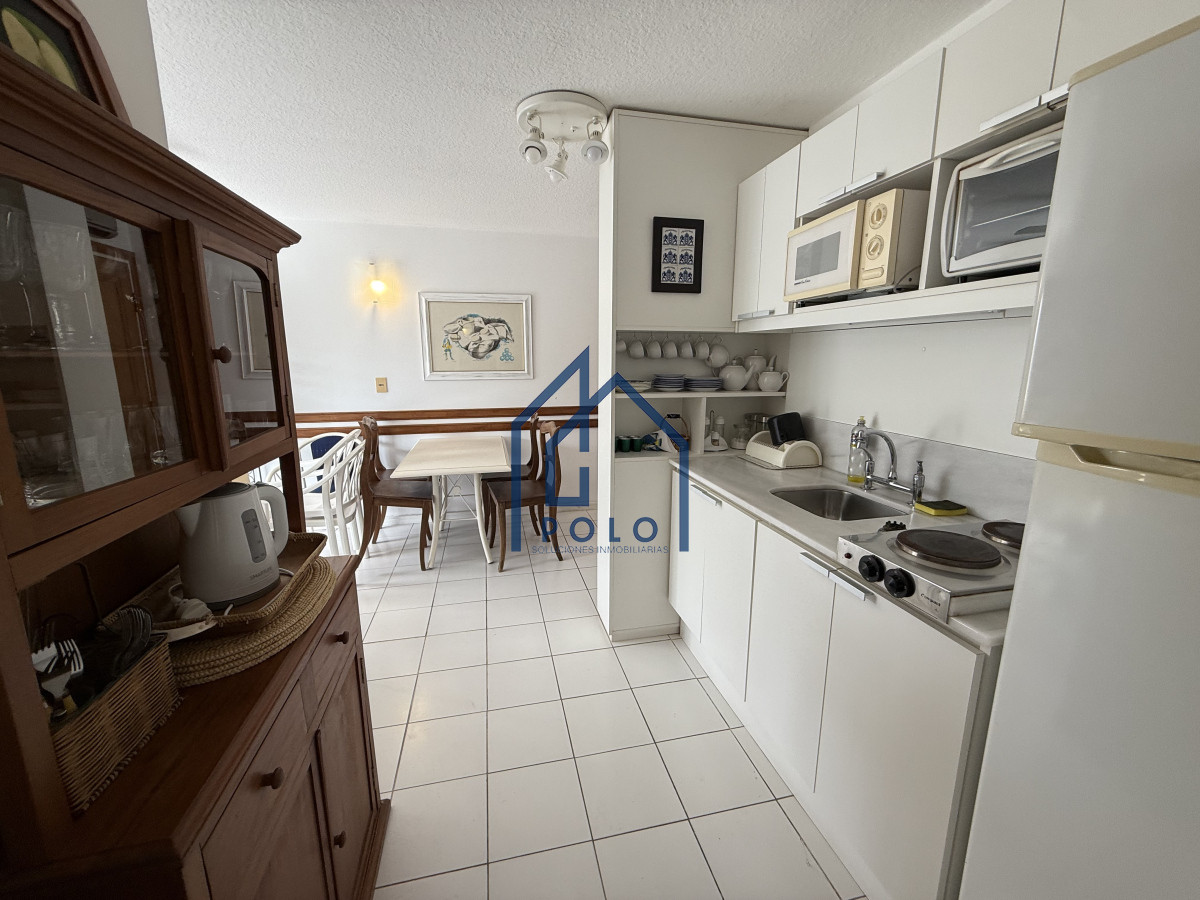 Apartamento ID.112 - VENTA PUNTA DEL ESTE 2 DORMITORIOS A PASITOS DEL PUERTO Y GORLERO CON AMENITIES
