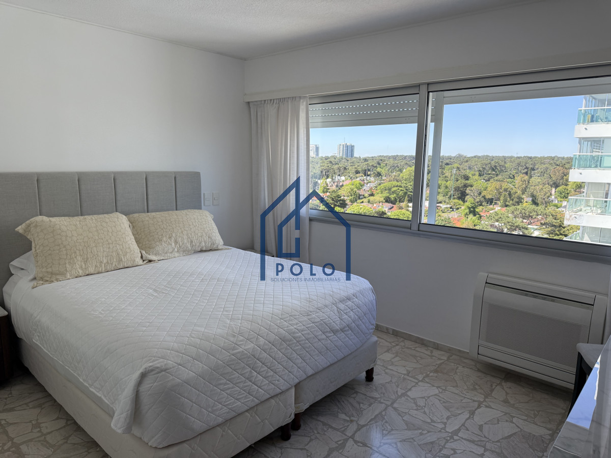 Apartamento ID.152 - VENTA  DEPARTAMENTO, 3 DORMITORIOS Y DEP.  PRIMERA LINEA PLAYA MANSA
