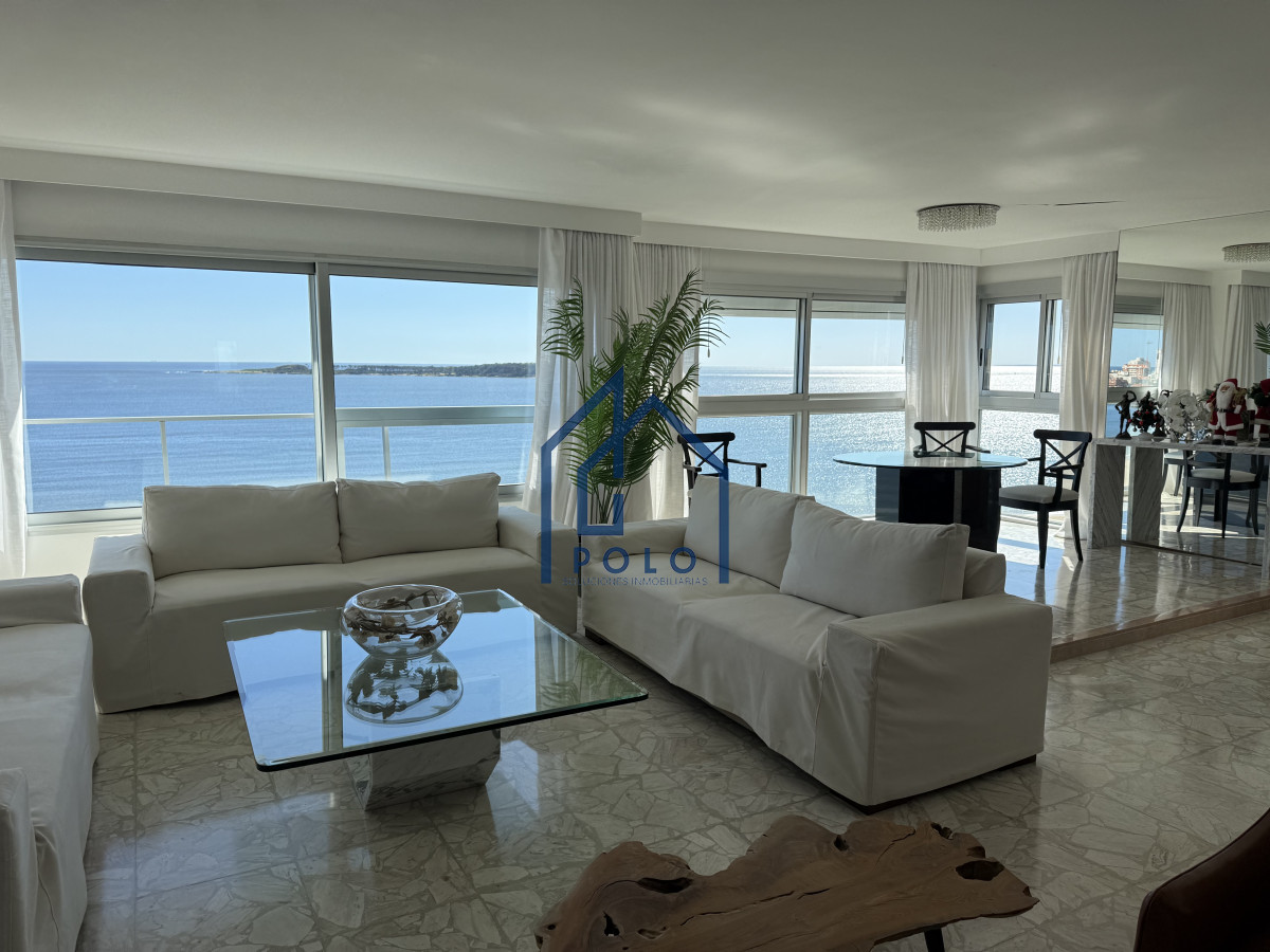Apartamento ID.152 - VENTA  DEPARTAMENTO, 3 DORMITORIOS Y DEP.  PRIMERA LINEA PLAYA MANSA
