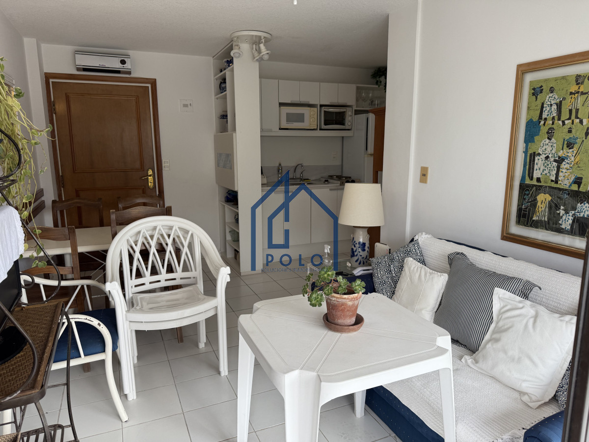 Apartamento ID.112 - VENTA PUNTA DEL ESTE 2 DORMITORIOS A PASITOS DEL PUERTO Y GORLERO CON AMENITIES
