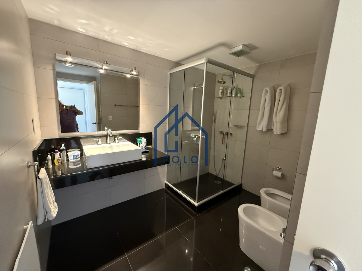 Apartamento ID.152 - VENTA  DEPARTAMENTO, 3 DORMITORIOS Y DEP.  PRIMERA LINEA PLAYA MANSA