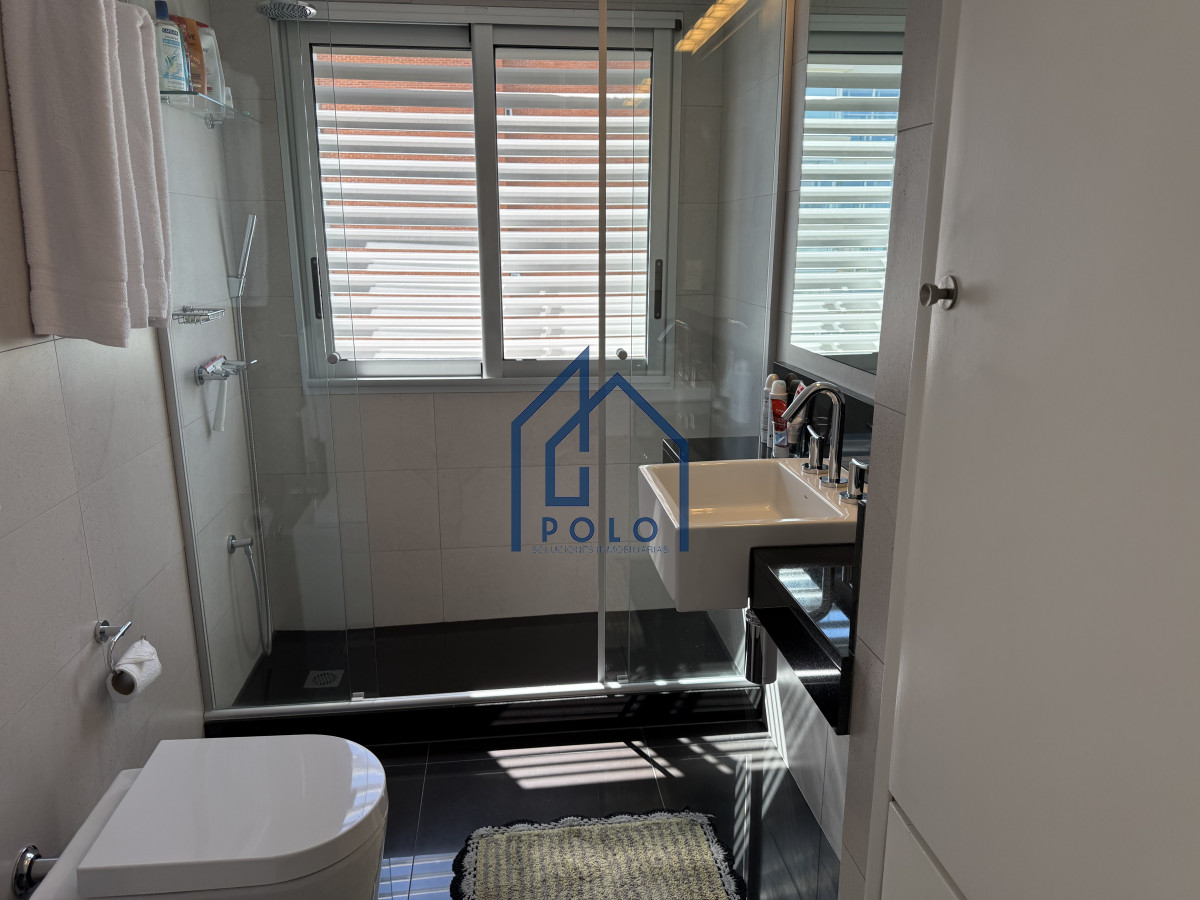 Apartamento ID.152 - VENTA  DEPARTAMENTO, 3 DORMITORIOS Y DEP.  PRIMERA LINEA PLAYA MANSA