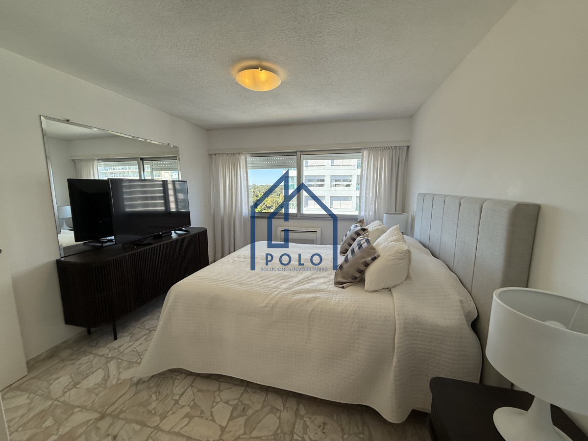 Apartamento ID.152 - VENTA  DEPARTAMENTO, 3 DORMITORIOS Y DEP.  PRIMERA LINEA PLAYA MANSA