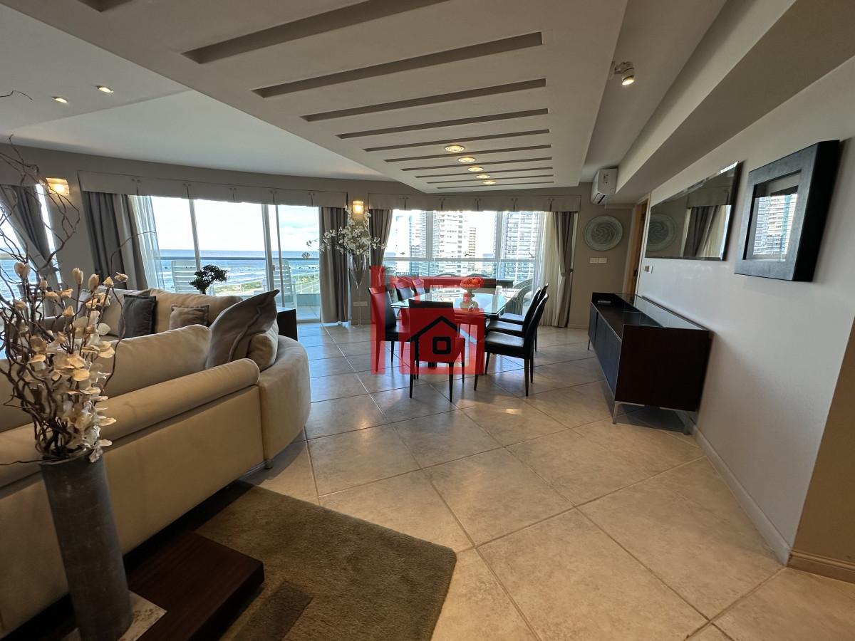 Apartamento ID.490 - SUPER APARTAMENTO EN LA BRAVA, 3 DORMITORIOS Y DEP. PARRILLERO PROPIO EN VENTA PUNTA DEL ESTE