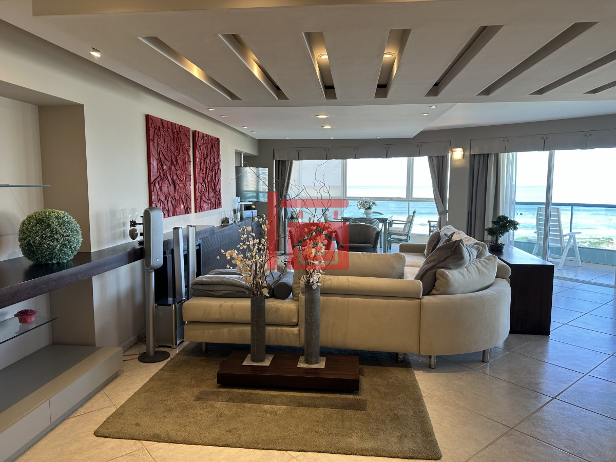 Apartamento ID.490 - SUPER APARTAMENTO EN LA BRAVA, 3 DORMITORIOS Y DEP. PARRILLERO PROPIO EN VENTA PUNTA DEL ESTE