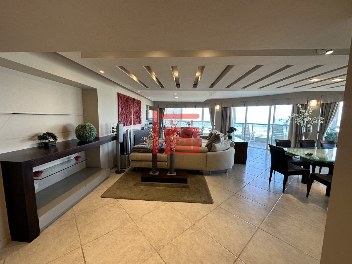 Apartamento ID.490 - SUPER APARTAMENTO EN LA BRAVA, 3 DORMITORIOS Y DEP. PARRILLERO PROPIO EN VENTA PUNTA DEL ESTE