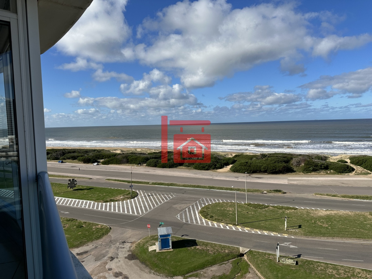 Apartamento ID.490 - SUPER APARTAMENTO EN LA BRAVA, 3 DORMITORIOS Y DEP. PARRILLERO PROPIO EN VENTA PUNTA DEL ESTE