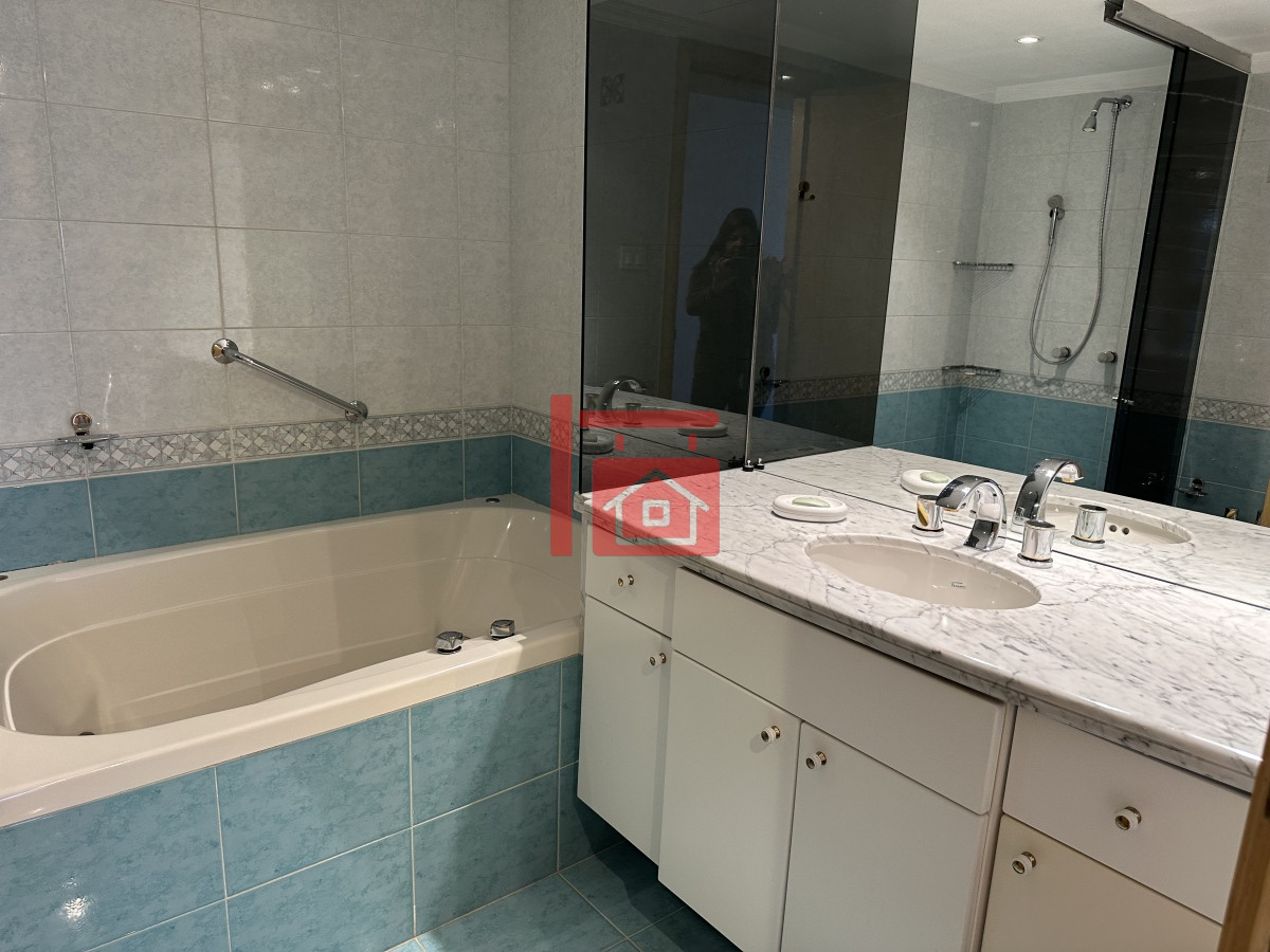 Apartamento ID.490 - SUPER APARTAMENTO EN LA BRAVA, 3 DORMITORIOS Y DEP. PARRILLERO PROPIO EN VENTA PUNTA DEL ESTE