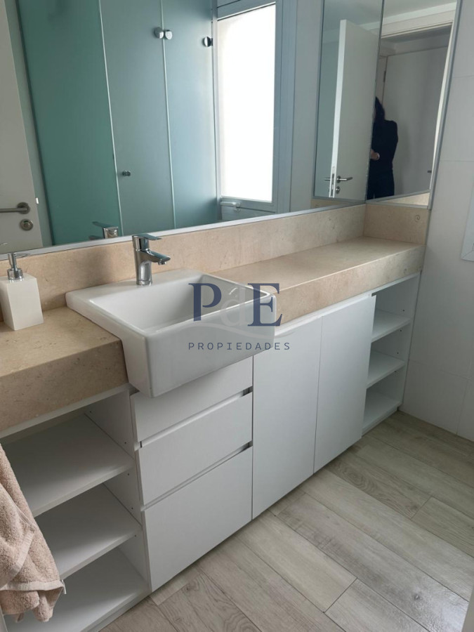 EXCELENTE APARTAMENTO A LA VENTA CON TODA LA VISTA AL MAR PLAYA MANSA 3 DORMITORIOS - Imagen 20