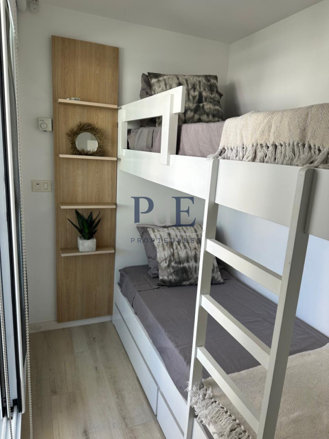 EXCELENTE APARTAMENTO A LA VENTA CON TODA LA VISTA AL MAR PLAYA MANSA 3 DORMITORIOS - Imagen 31