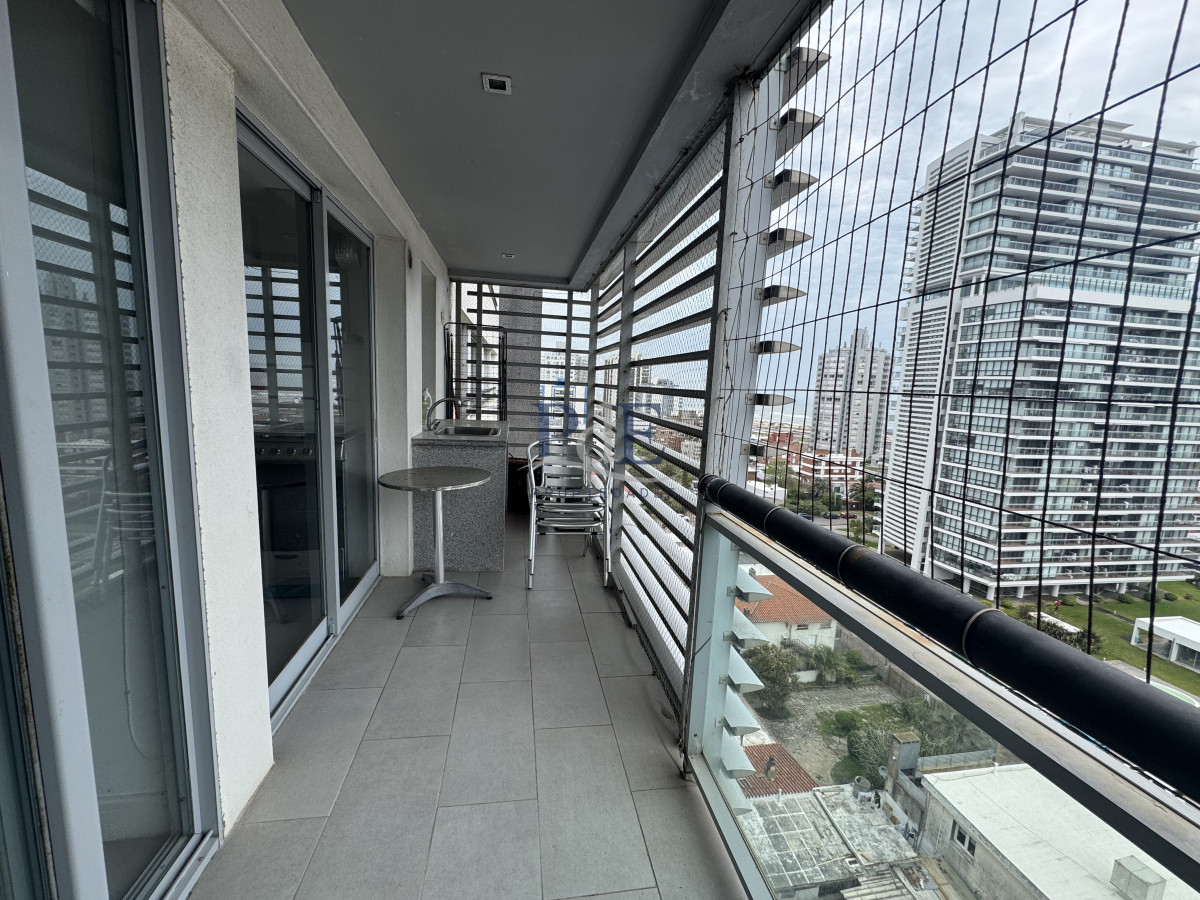 Parada 2, apartamento 2 dormitorios c/parrillero todos los servicios. - Imagen 2