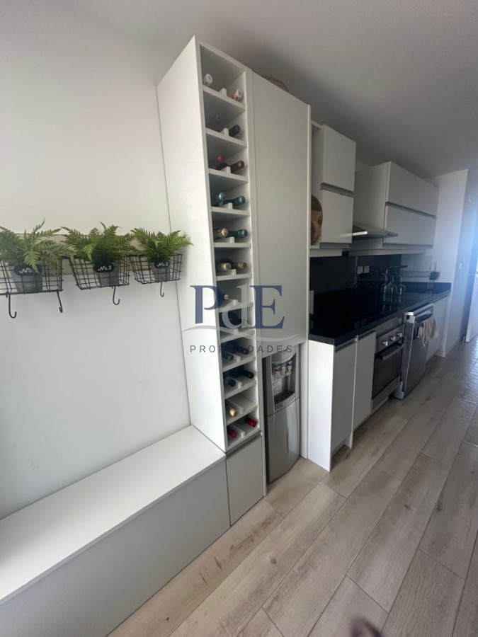 EXCELENTE APARTAMENTO A LA VENTA CON TODA LA VISTA AL MAR PLAYA MANSA 3 DORMITORIOS - Imagen 29