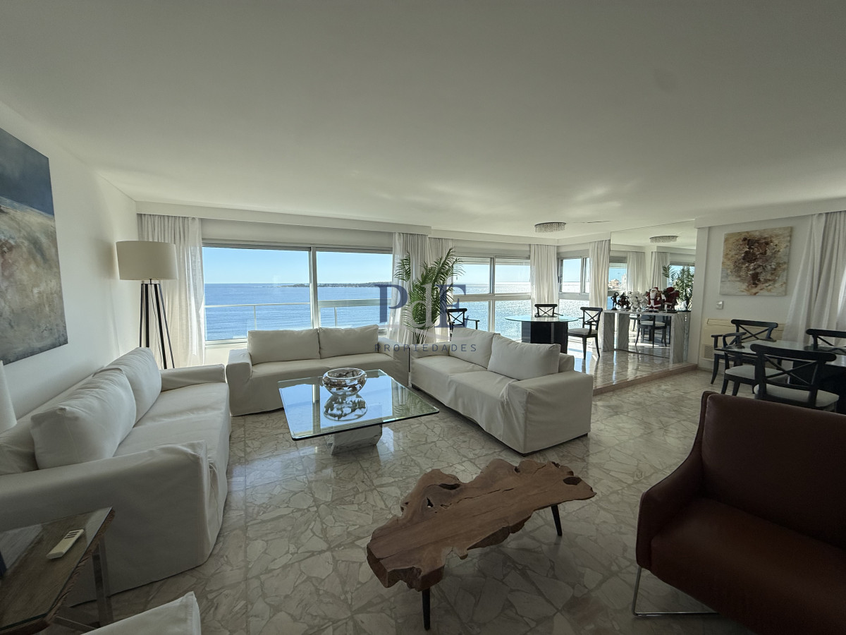 3 dormitorios + dependencia | 3 baños | Vista directa al mar. Pda 7 Playa Mansa - Imagen 12