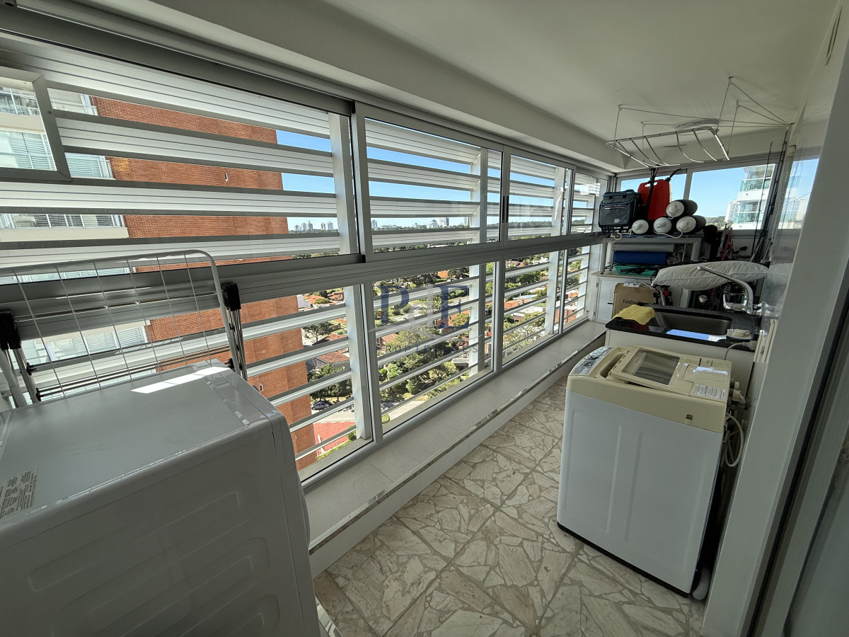 3 dormitorios + dependencia | 3 baños | Vista directa al mar. Pda 7 Playa Mansa - Imagen 33