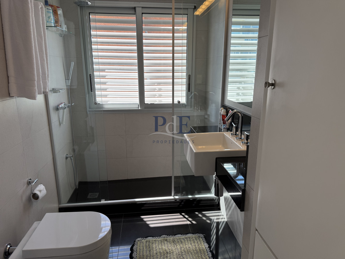 3 dormitorios + dependencia | 3 baños | Vista directa al mar. Pda 7 Playa Mansa - Imagen 22