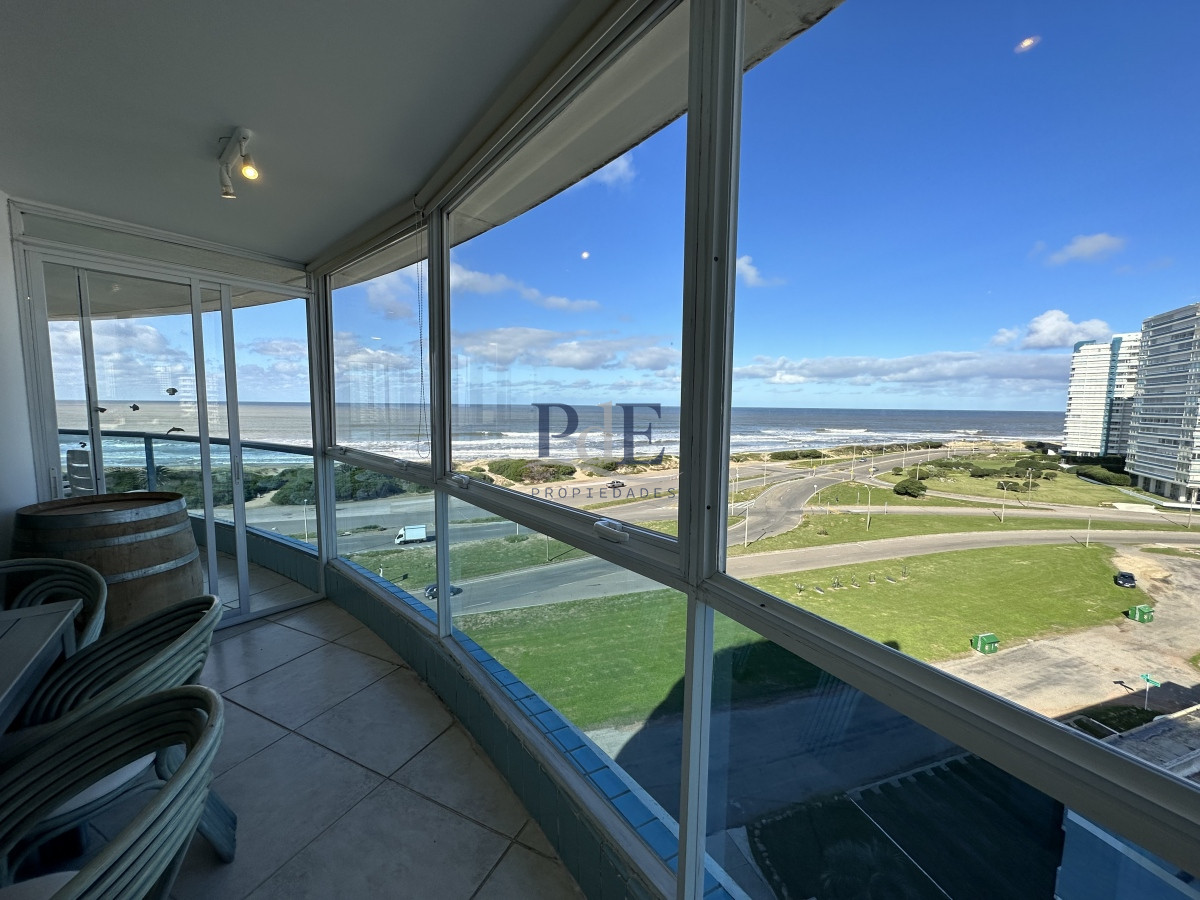 SUPER APARTAMENTO EN LA BRAVA, 3 DORMITORIOS Y DEP. PARRILLERO PROPIO EN VENTA PUNTA DEL ESTE - Imagen 14