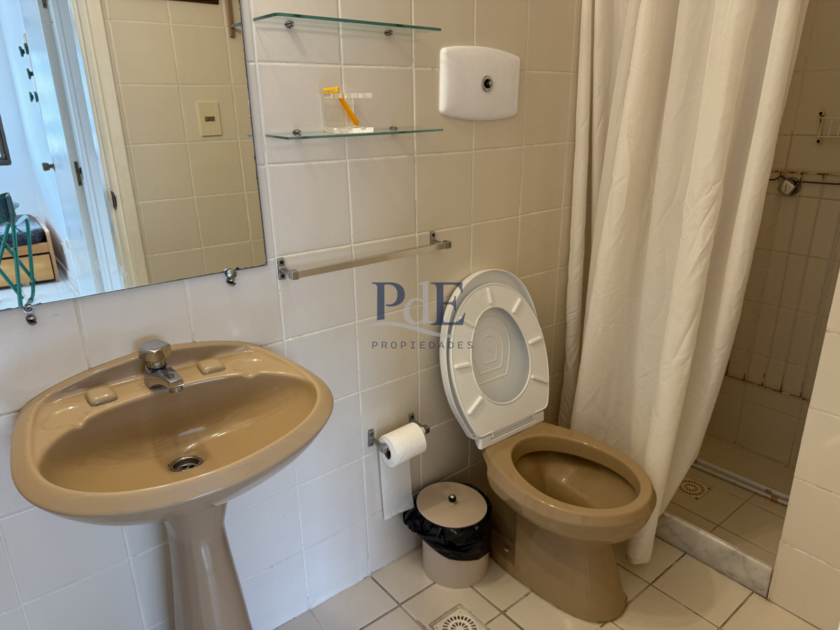 Excelente oportunidad en la Península. Apartamento 2 dorm y 2 baños. - Imagen 19