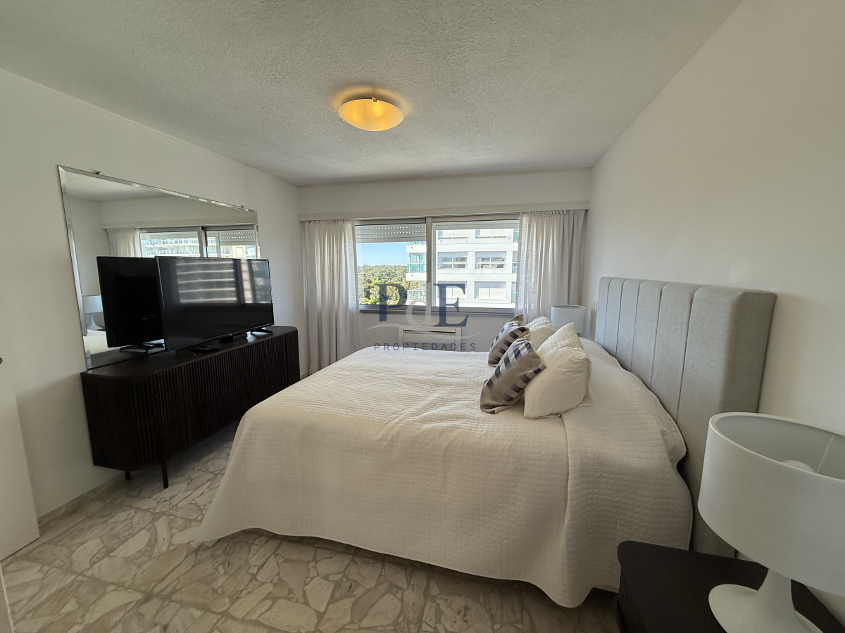 3 dormitorios + dependencia | 3 baños | Vista directa al mar. Pda 7 Playa Mansa - Imagen 17