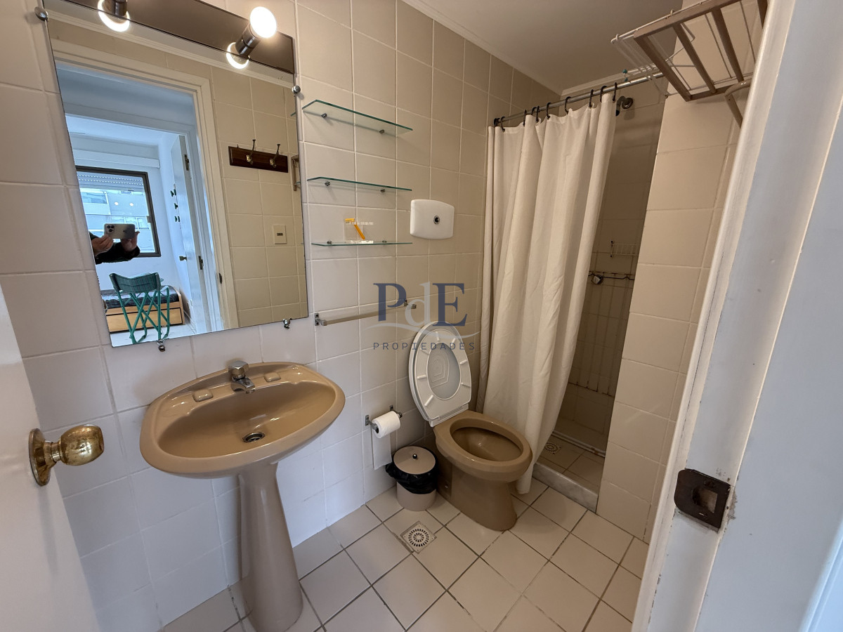 Excelente oportunidad en la Península. Apartamento 2 dorm y 2 baños. - Imagen 20