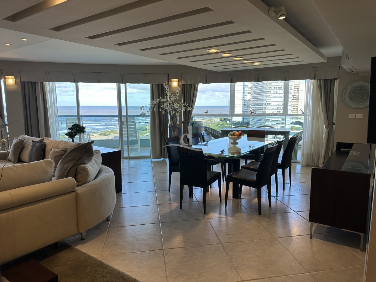 SUPER APARTAMENTO EN LA BRAVA, 3 DORMITORIOS Y DEP. PARRILLERO PROPIO EN VENTA PUNTA DEL ESTE - Imagen 3