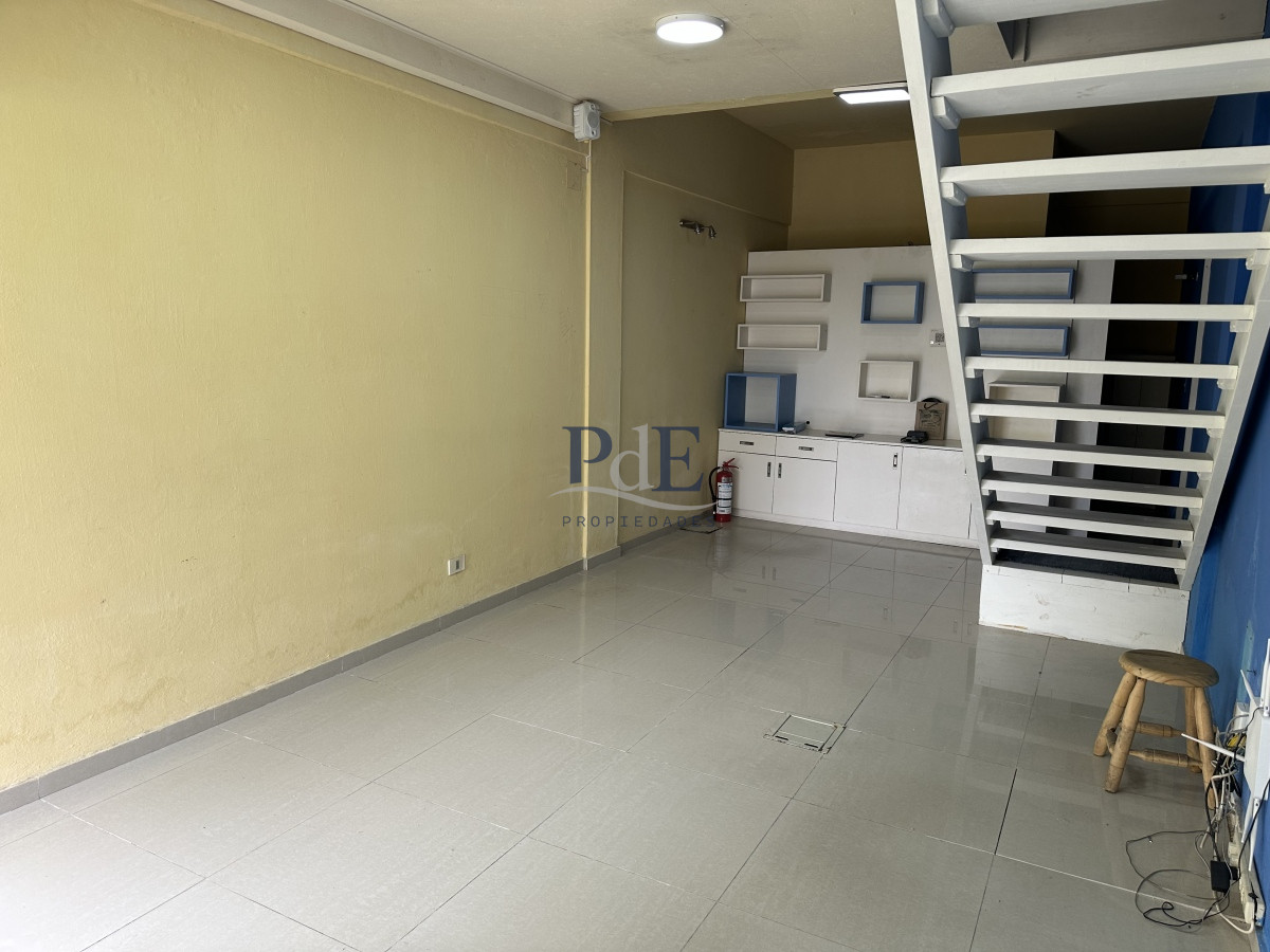 Alquiler Anual. Local Comercial | Zona de Expansión