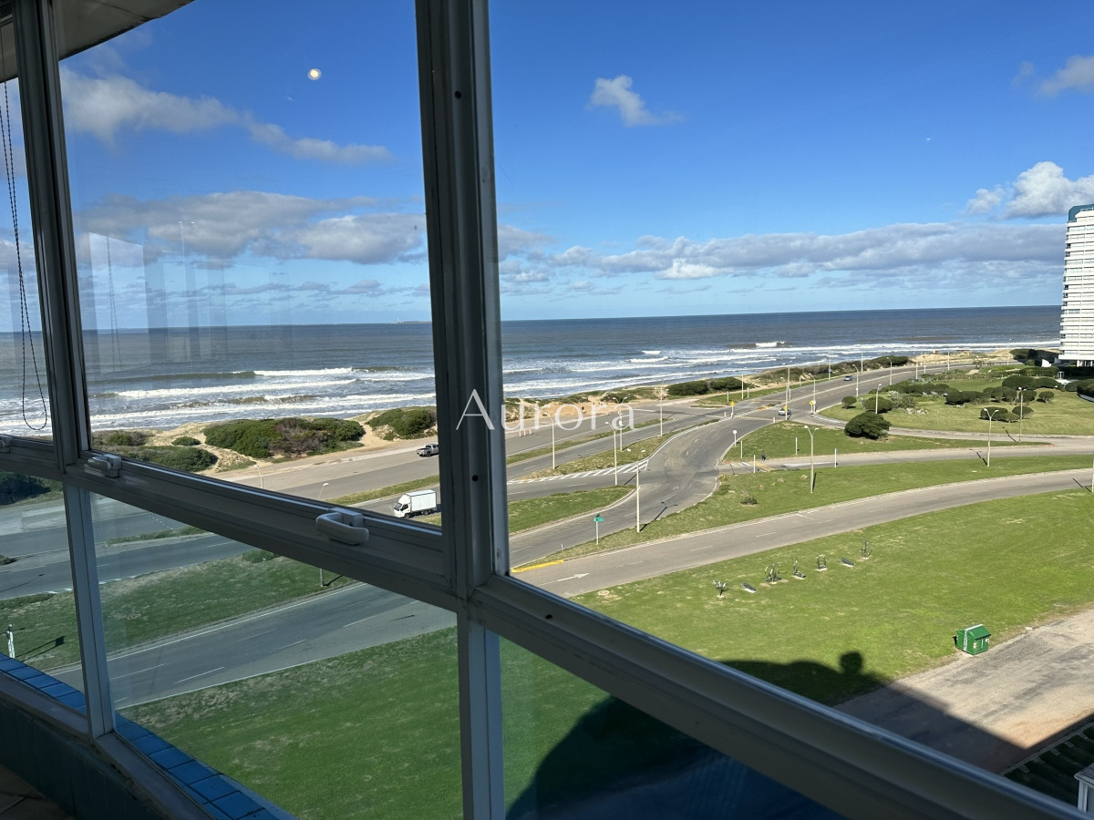 Apartamento ID.46 - SUPER APARTAMENTO EN LA BRAVA, 3 DORMITORIOS Y DEP. PARRILLERO PROPIO EN VENTA PUNTA DEL ESTE