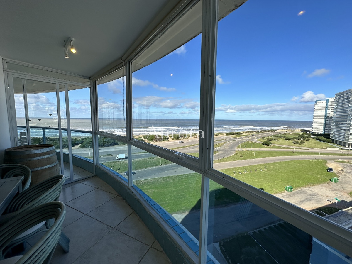 Apartamento ID.46 - SUPER APARTAMENTO EN LA BRAVA, 3 DORMITORIOS Y DEP. PARRILLERO PROPIO EN VENTA PUNTA DEL ESTE