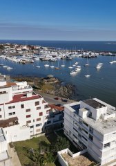 APARTAMENTO 2 DORMITORIOS EN SUITE CON ESPECTACULAR VISTA AL PUERTO
