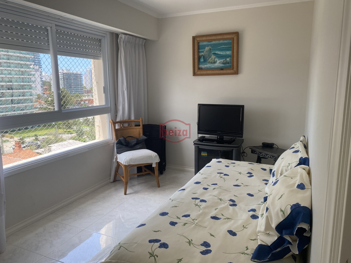 Apartamento ID.165406/Apartamentos-en-Alquiler--Beiza-Propiedades - APARTAMENTO EN CORAL TOWER ALQUILER TEMPRADA 3 DORMITORIOS
