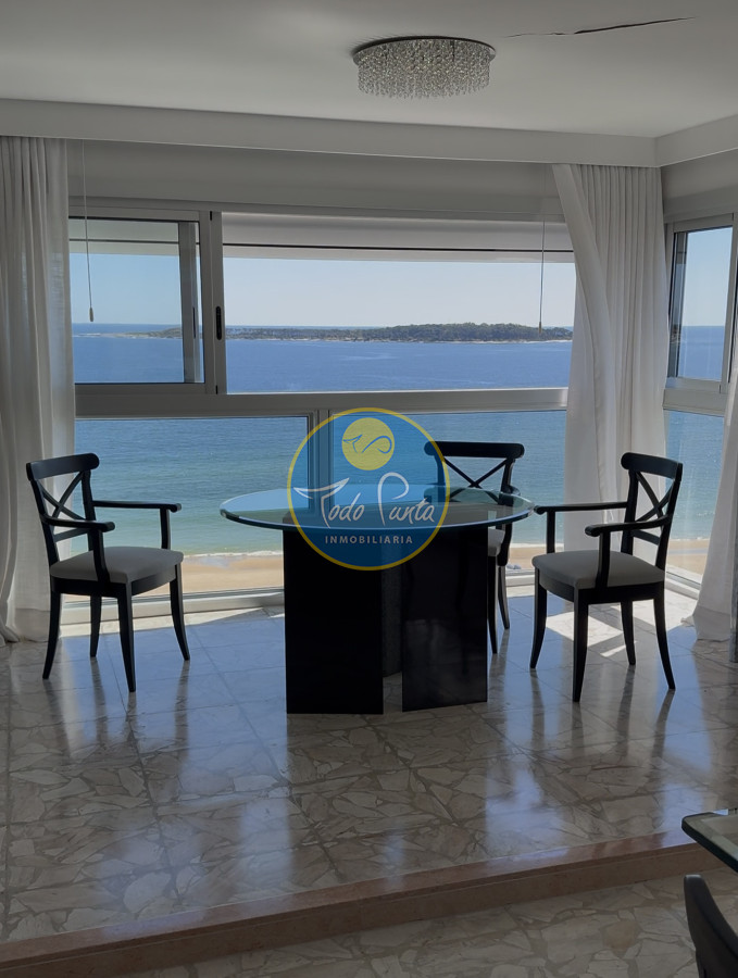 VENTA PRIMERA LINEA PLAYA MANSA, 4 DORMITORIOS PARRILLERO PROPIO - TDP9484A
