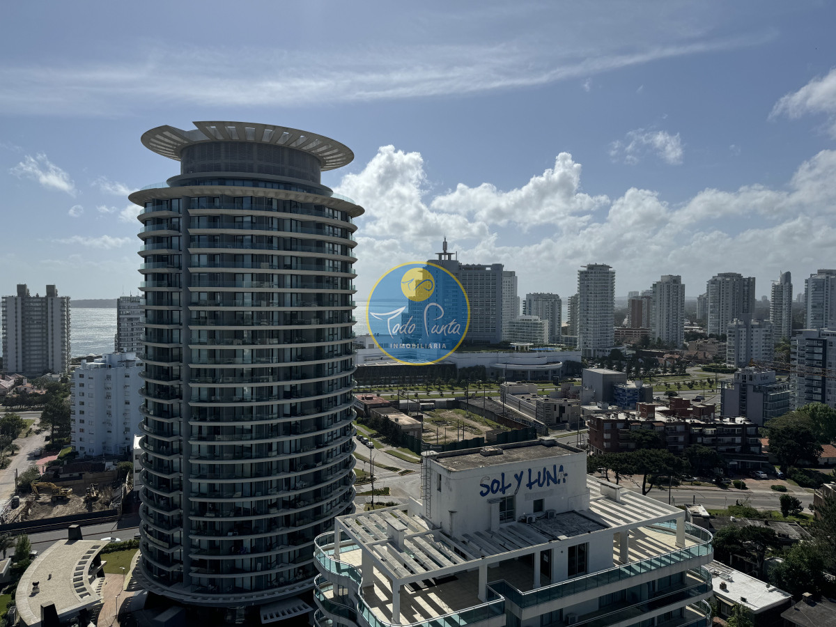 PENT HOUSE MIRANDO A LA MANSA VENTA PUNTA DEL ESTE 3 DORMITORIOS - TDP8881A