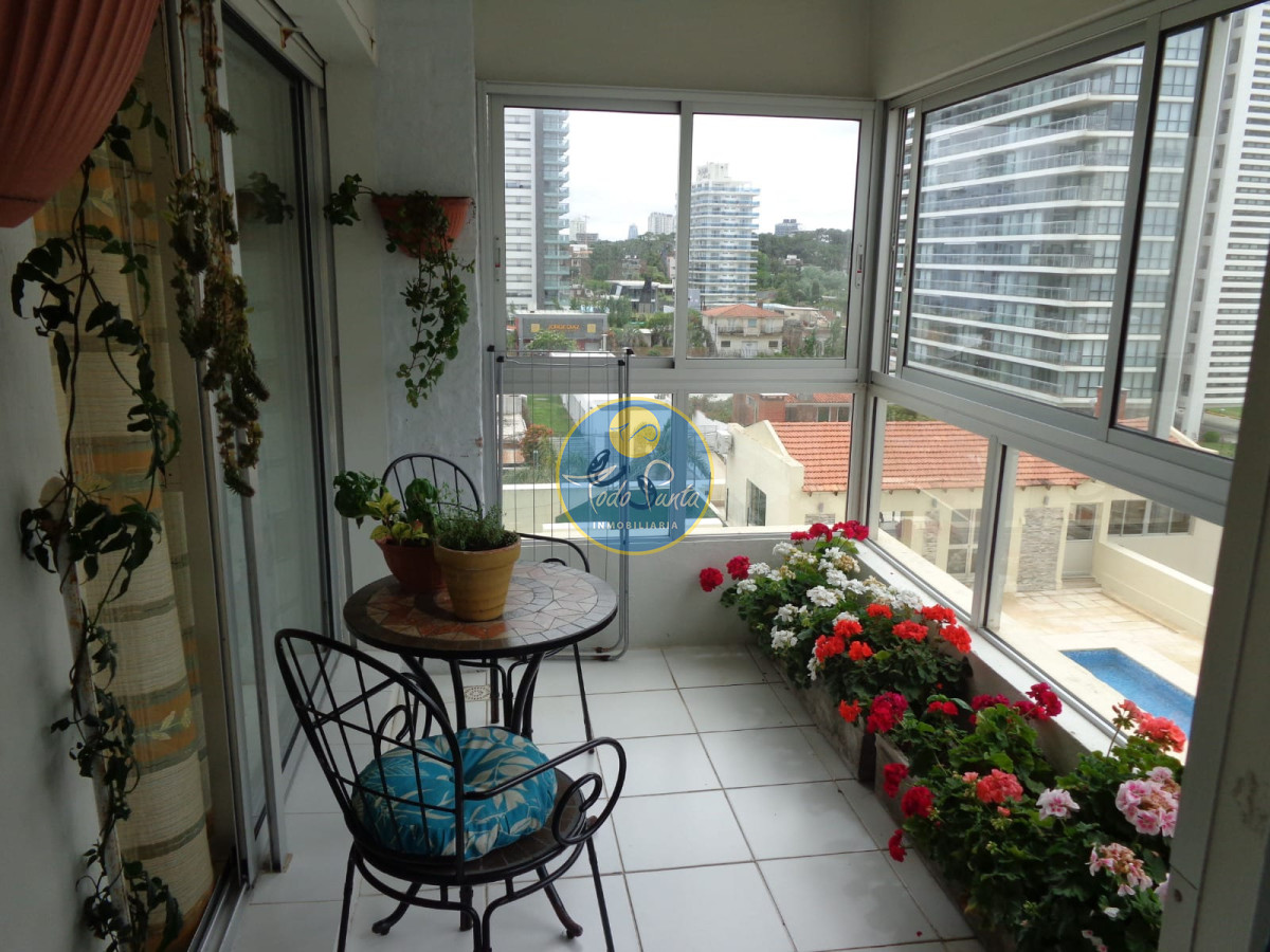 ALQUILER PUNTA DEL ESTE TORRE DEL TRIANGULO 1 DORMITORIO Y MEDIO  1 BAÑO - TDP2447A