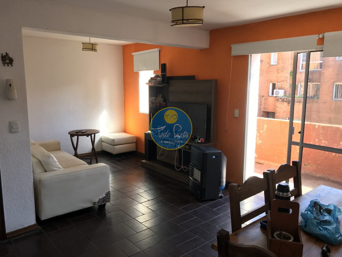 Venta apartamento, 2 terrazas (1 con parrillero propio) - TDP575A