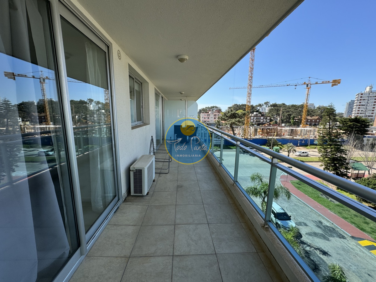 Apartamento de 2 dormitorios, Punta del Este, zona Chiverta, a pasos del Enjoy - TDP5146A