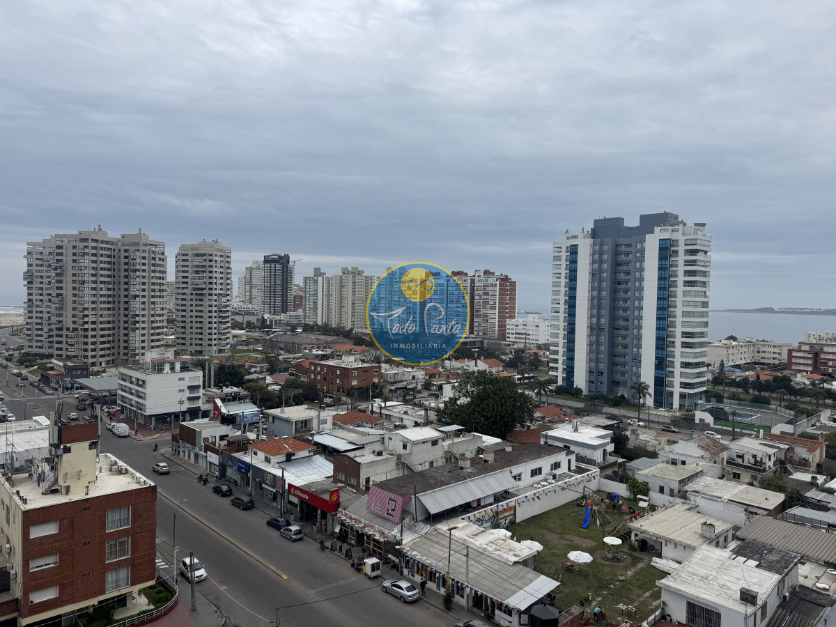 VENTA, TORRE CON SERVICIOS, PUNTA DEL ESTE, PARRILLERO PROPIO, GARAGE - TDP9336A