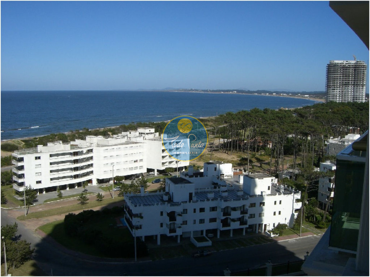 VENTA 3 DORMITORIOS TORRE LE JARDIN PUNTA DEL ESTE PLAYA MANSA. ALQUILER INVERNAL 3000 DOLARES MENSUALES  - TDP869A