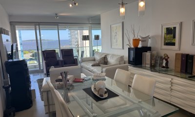 TORRE DE CATEGORIA, VENTA , PUNTA DEL ESTE , 2 DORMITORIOS PLAYA MANSA