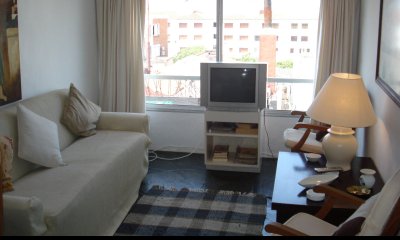 APARTAMENTO EN EDIFICIO