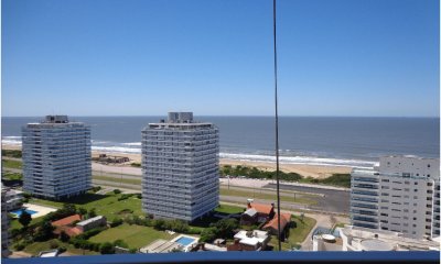 Apartamento en Brava, 3 dormitorios VENTA Y ALQUILER DE TEMPORADA  PUNTA DEL ESTE